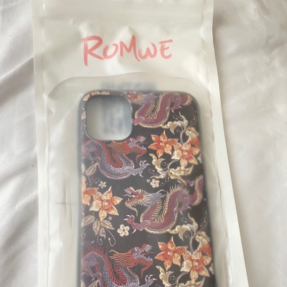 2 Phone Cases - Picture 4 of 4